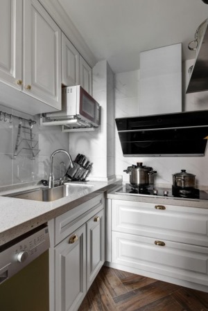  联发欣悦三居室83平方现代风格厨房装修效果图