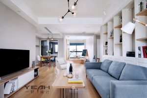 北欧风格家居设计，线条利落简洁、干练，色彩多为单色，让家中呈现一种自然的舒适、干净之美。  木质地板