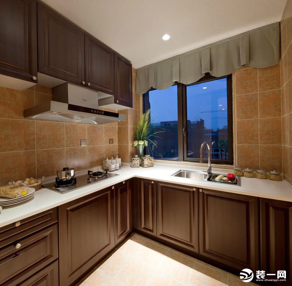 上海明园森林都市二居室中式风装修效果图