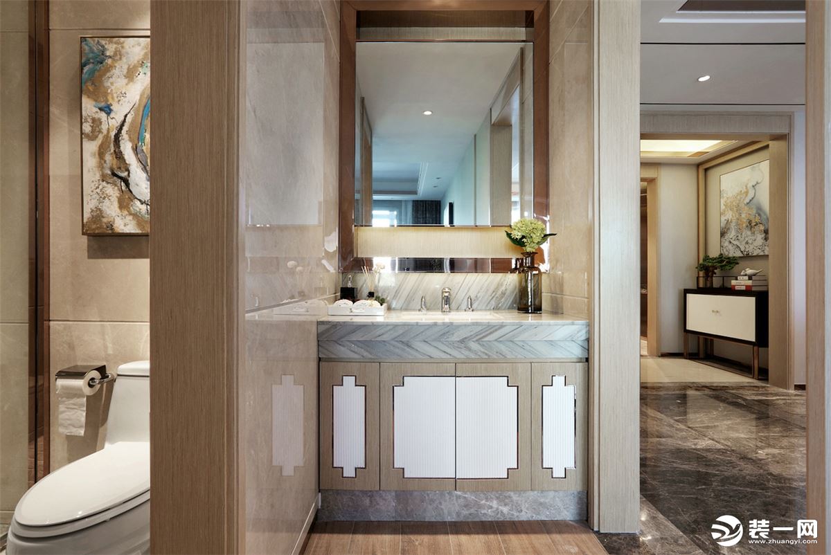 卫生间采用干湿分离的设计，满足家中最大功能的使用。
