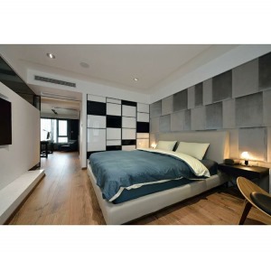 臥室采用軟包背景墻深淺顏色搭配彰顯個性。