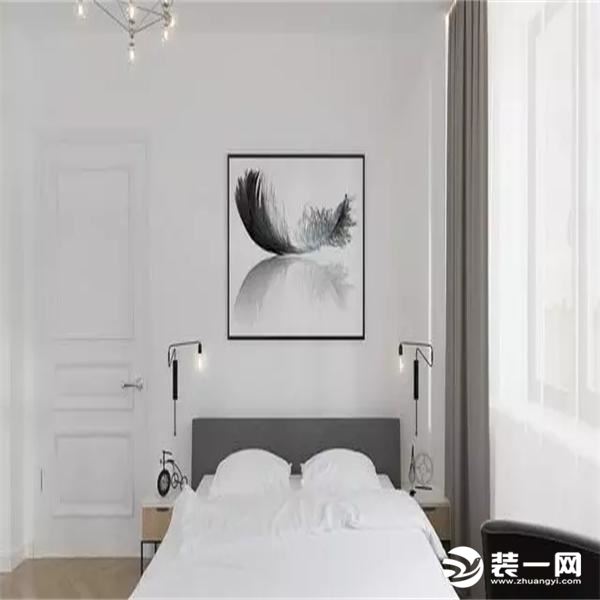 卧室选择的抽象羽毛装饰画，整个卧室都透着一股高贵冷艳的艺术氛围和愉悦的舒适感