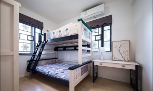儿童房摆上这种风格的上下床，小空间都看起来很宽敞