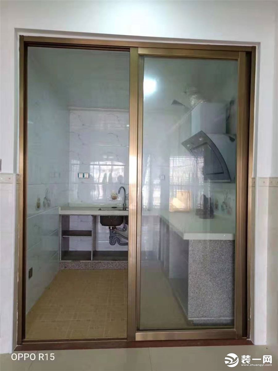 房屋铝合金玻璃门制作安装