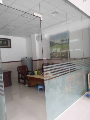東莞塘廈田心塘龍西路辦公室玻璃隔斷工程承包