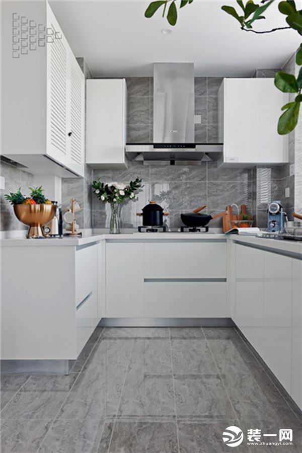 【厨房】佩奇装饰 |龙湖春森彼岸137m2现代简约风格案例设计