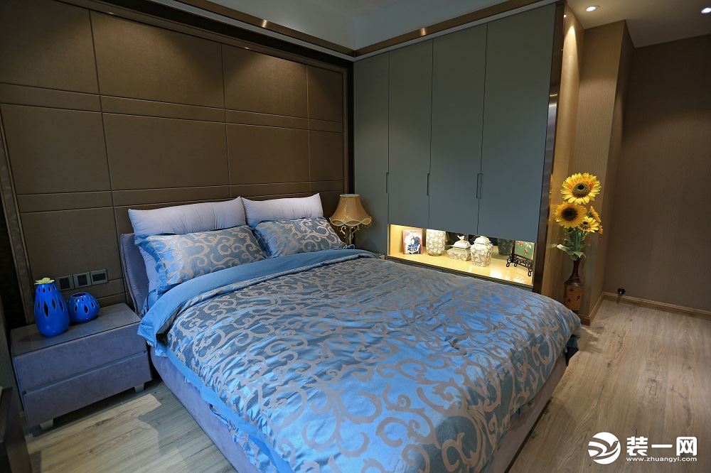 卧室苏州红星国际广场136平 现代风格四居室装修效果图
