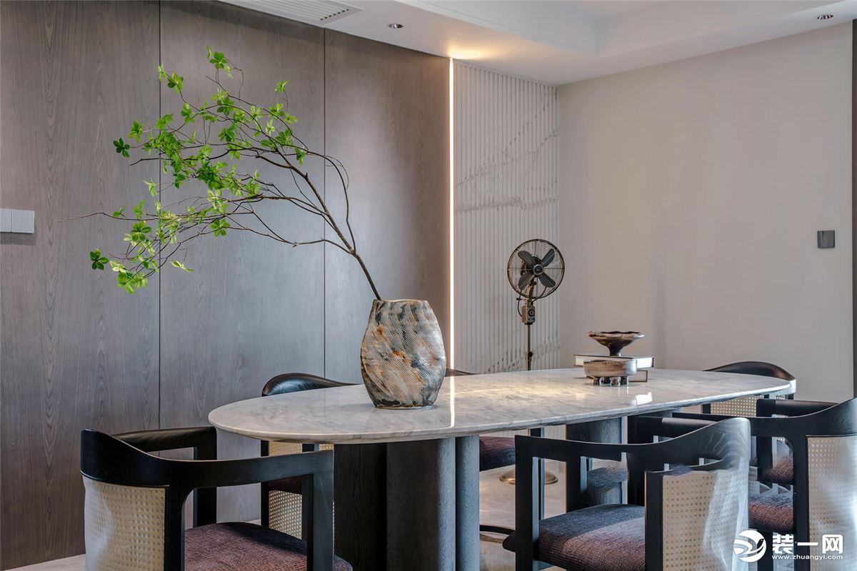 俊峰香格里拉 220㎡ 现代风格 餐厅 装修设计效果图