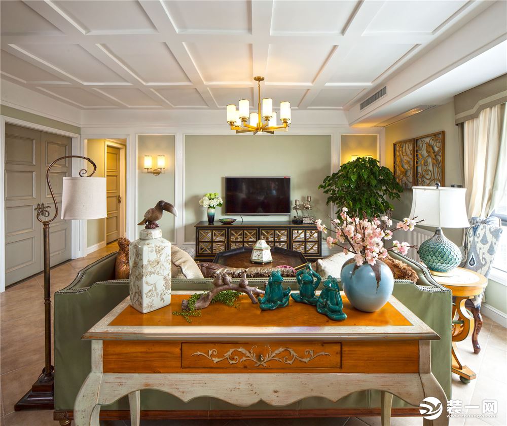 世茂城三居室美式风格造价8万--客厅
