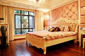 上海长城珑湾220平别墅欧式风格卧室装修实景图