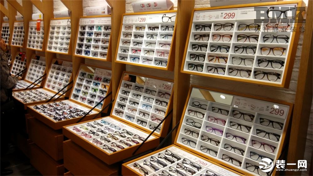 眼镜店展柜，眼镜店货架，眼镜展柜，南京标杆商业装饰&标杆展示道具