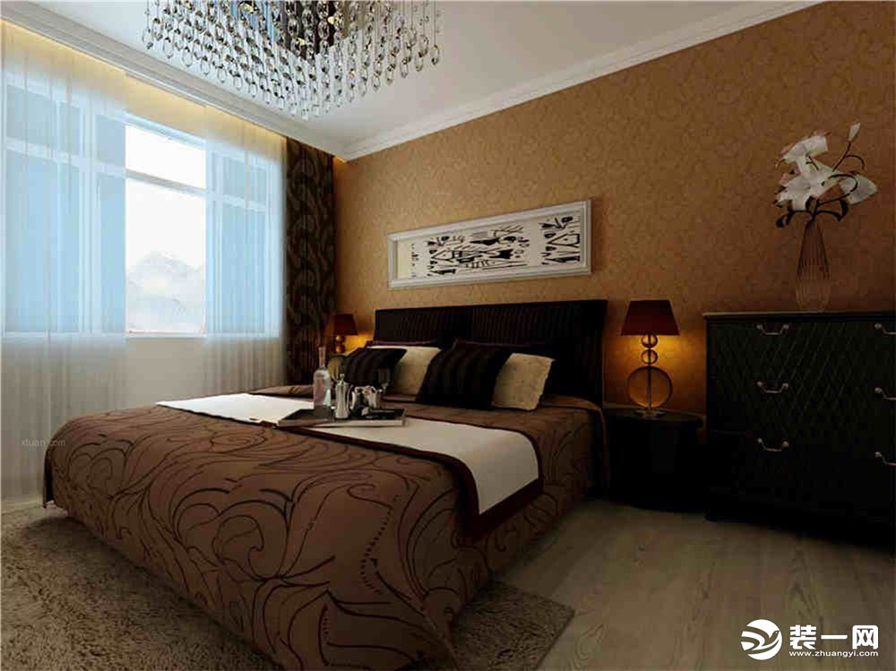 卧室的主色调以浅色为主，主要靠后期的软装配饰。让卧室兼备豪华、优雅、和谐、舒适、浪漫的特点。