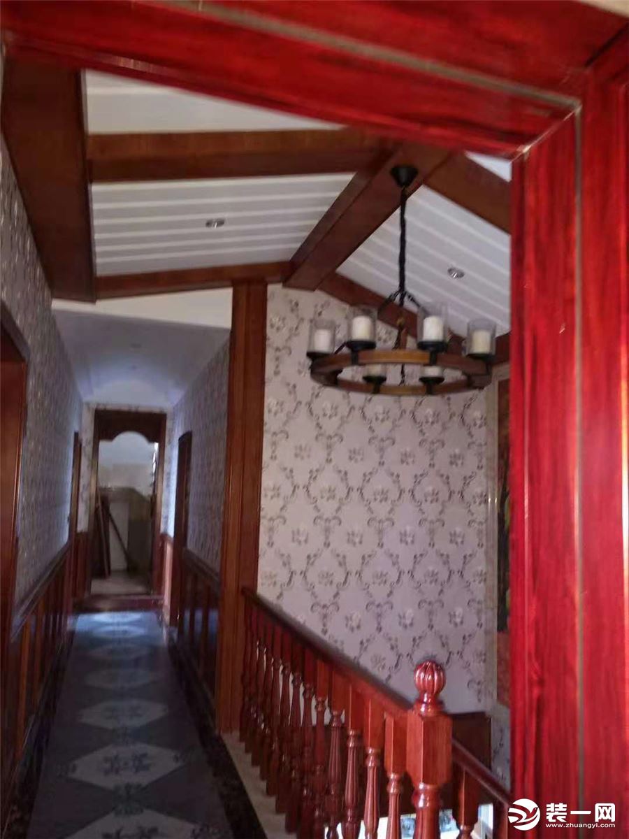 《青筑意家设计》 雍山郡  220平 四居室 美式装修楼梯效果图