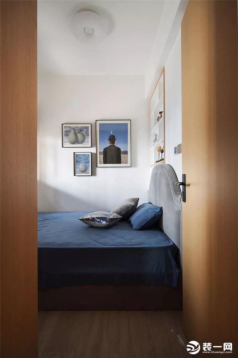 麦莎装饰  玫瑰湾  现代风格  102m2  三居室 110000元  卧室