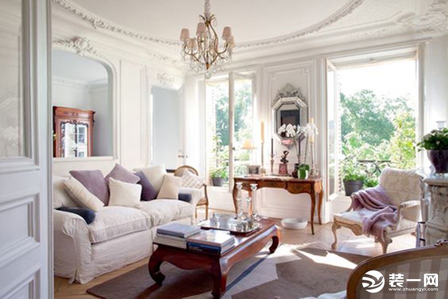 罗家花园法式风格 120㎡两居室客厅