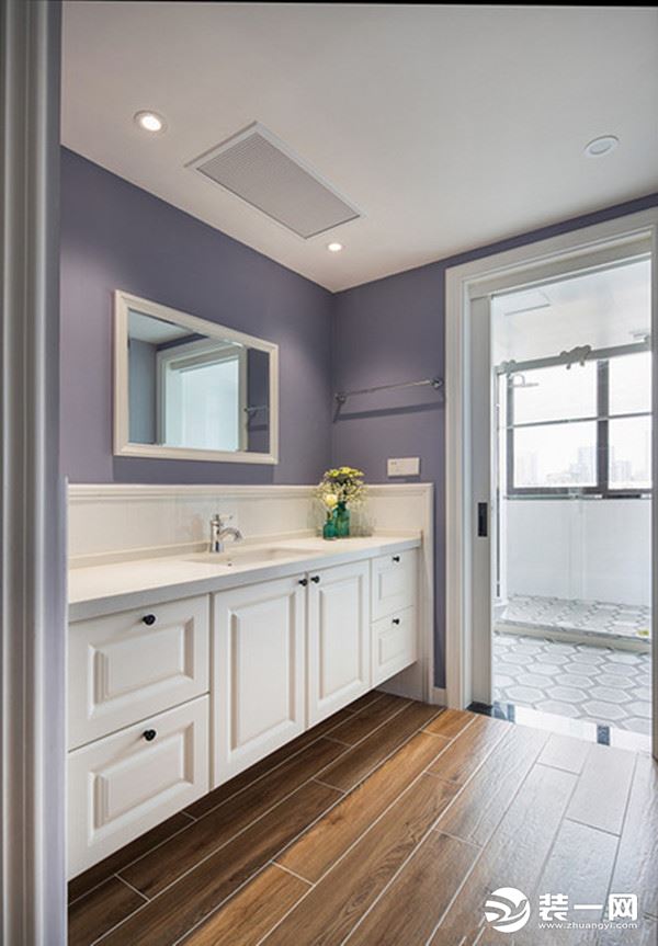  通用晶城106㎡现代风格三室盥洗室实拍图