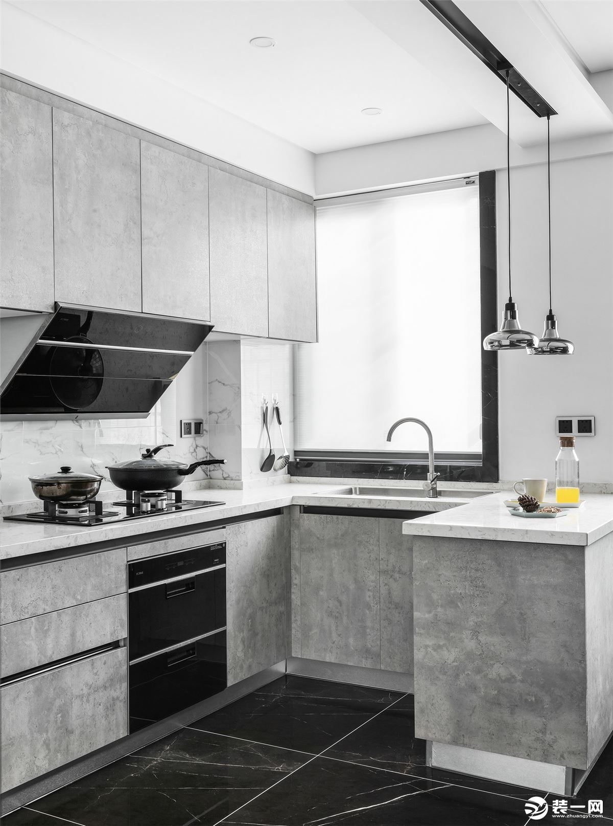 78㎡极简黑白灰公寓开放式厨房设计_装修图片-保障网装修效果图