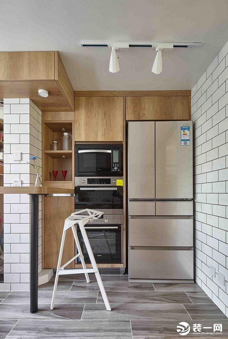 东莞君汇半岛108平三居室厨房现代简约风格装修