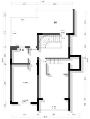平面图中，设计师将进门处的墙面打通，让整体空间更加通透，楼梯移到卫生间的一侧，开放式厨房中间做导台，