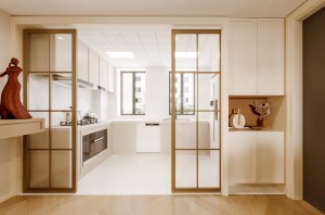 纯白橱柜非常好的融入进同色厨房空间，再用黑色去点缀局部空间，丰富层次感。