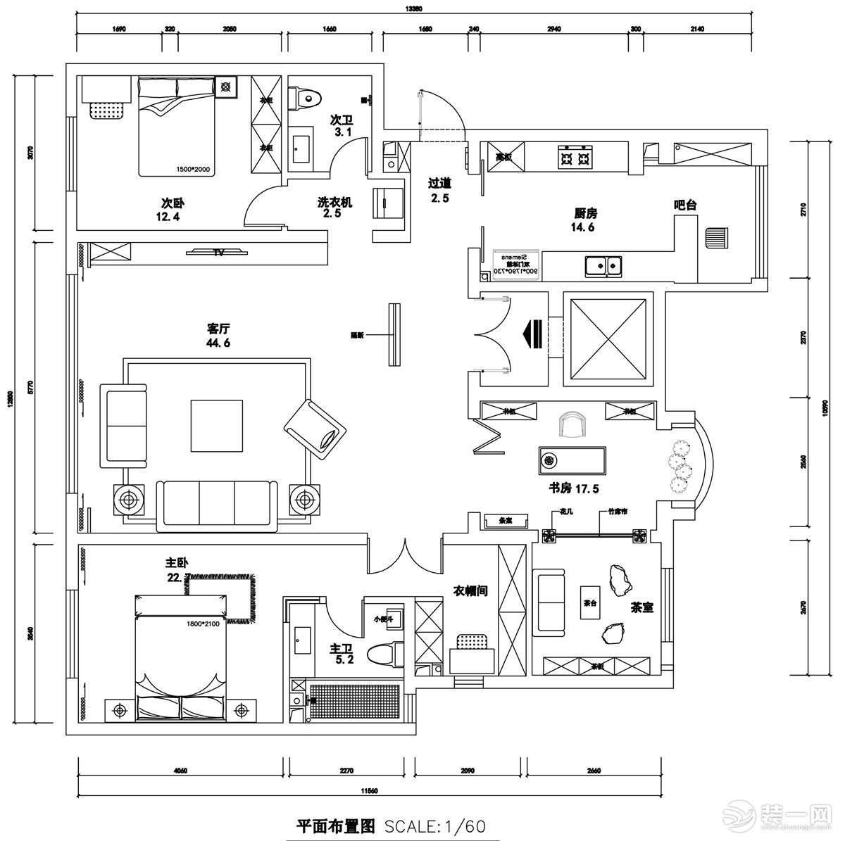 空间设计方面需要有足够的储物空间，在满足基本功能的同时具备时尚休闲的感觉；