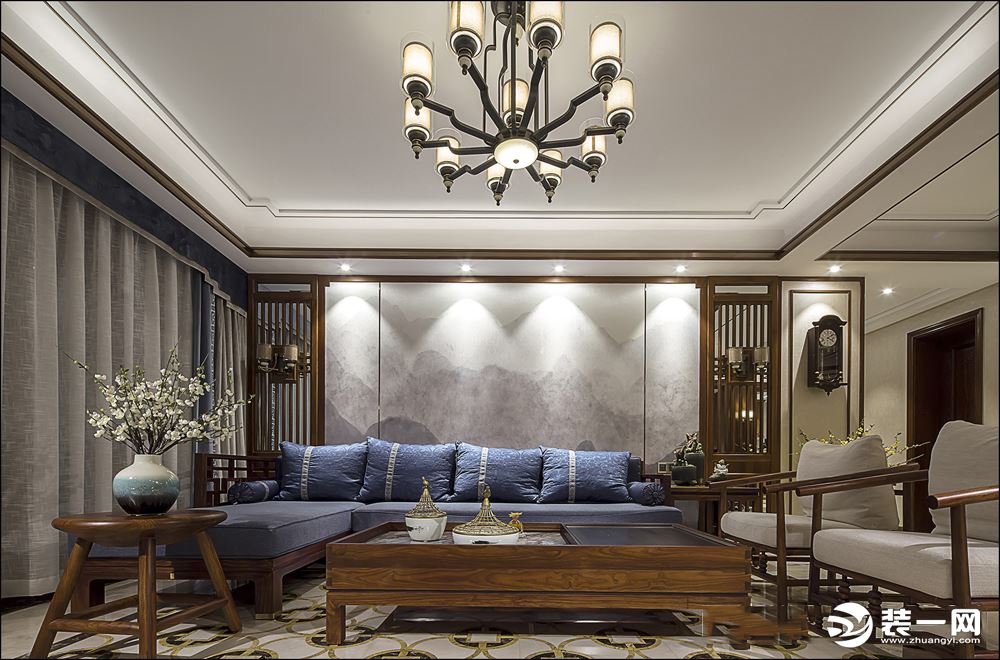 沉稳大气的客厅，既满足现代人居住的要求，也迎合中式家具的设计风格，本套案例加入了很多新颖别致的设计手