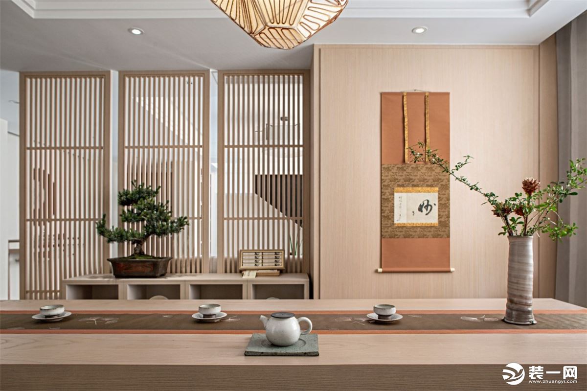 日式的门，日式的茶杯，禅意的世界就是这么简单