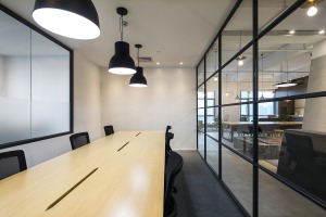 现代潮流办公室—会议室