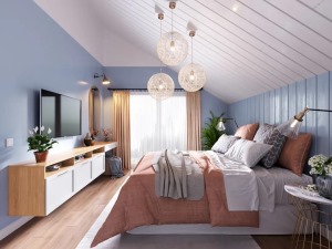 卧室是斜顶的空间，天花装上白色的木质，而床头墙则是蓝色的木板与天花相呼应，整个空间都是蓝色调的设计，