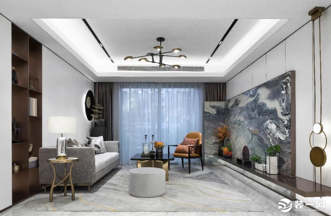 客厅整体偏现代中式风格，背景墙上加入稳重端庄的材质，布置上优雅的沙发茶几等家具，电视墙以木饰面为背景
