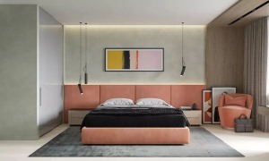  卧室床头墙的墙脚去以橘红色的软包为靠背，后方还加入了暗藏灯带的设计，墙身是脏灰色的设计，靠窗加入木