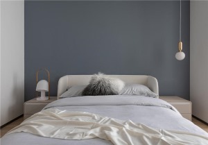 文艺女青年永不过时，清新的蓝色卧室搭配，用淡且柔的色调，让卧室独具特色。