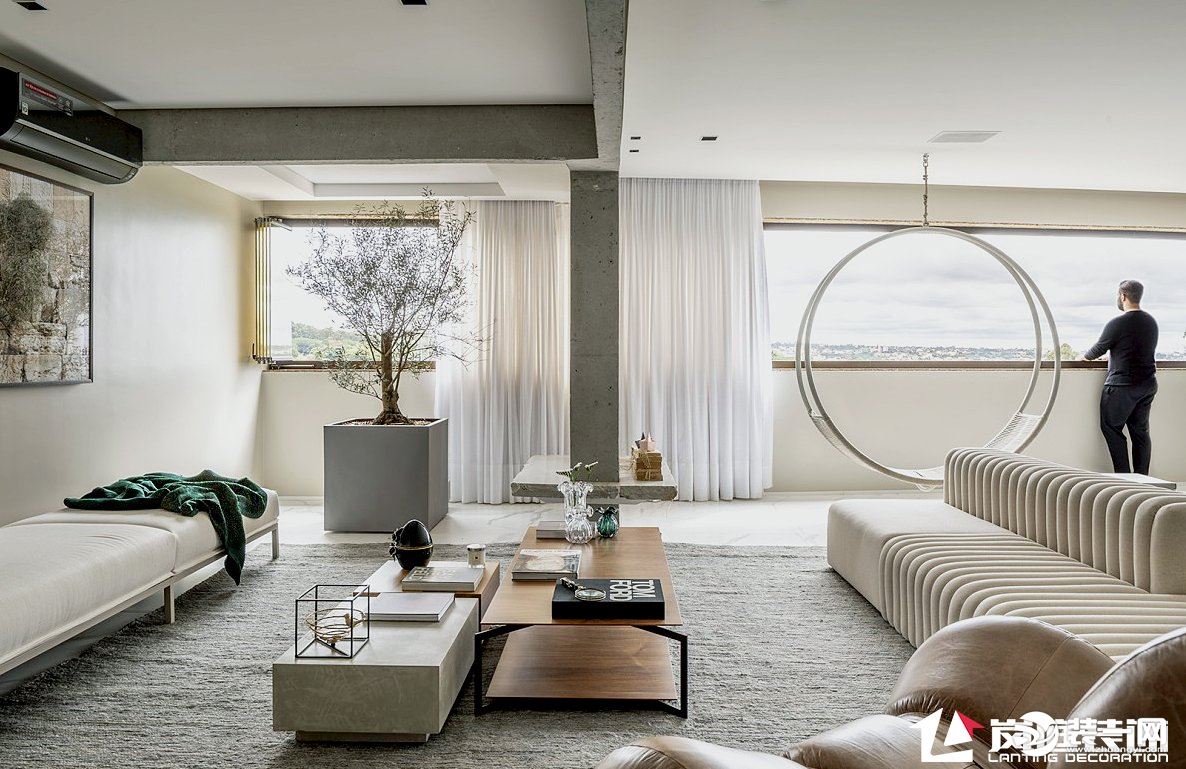 硬装比较简洁现代搭配自然风格家具打造出简约而温馨舒适的家居空间