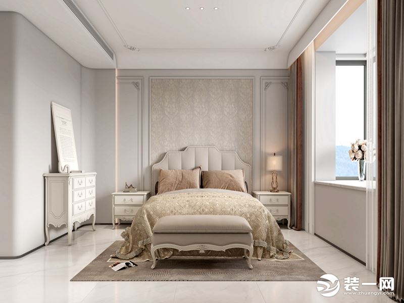 卧室空间注重温馨大方，灯光氛围以暖色为主，墙面采用壁面为主，局部用护墙板及雕花作点缀，简单又精致。