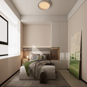 主卧室全屋通铺哑光地砖的呈现，整体色调品质明亮，简约吸顶灯结合灰色硬包床头背景墙