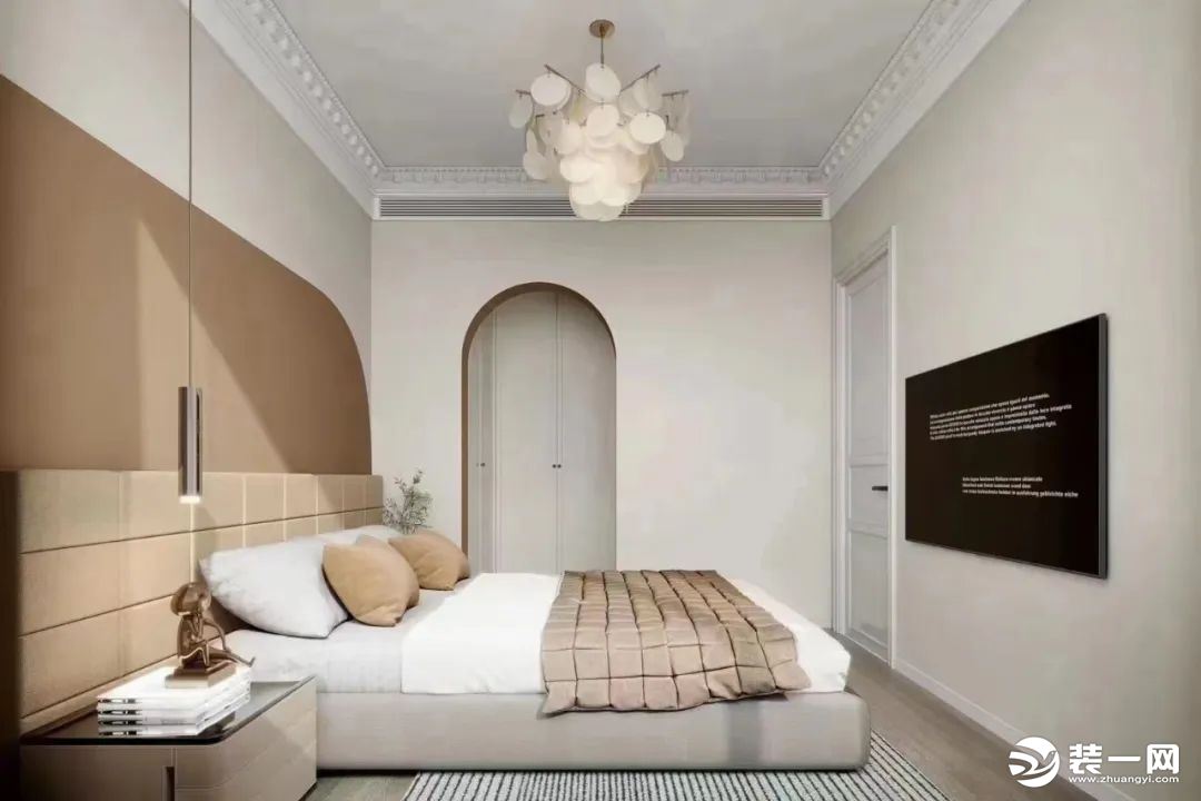 拱形元素的使用可以弱化空间线条感，再用饱和度低的灰橙色作为床头背景墙，整个空间好不温柔
