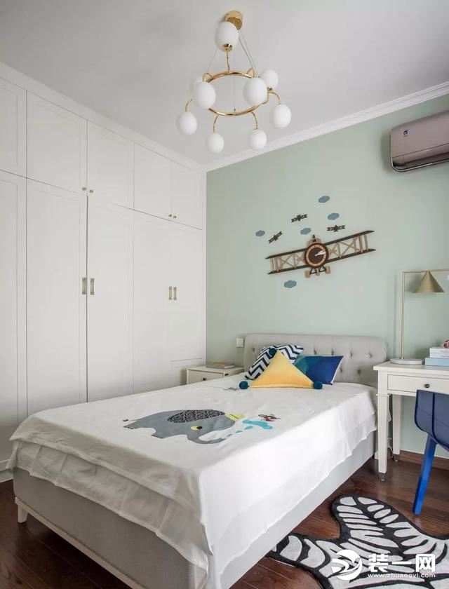 保利观塘 139平方三居室 现代轻奢风格 卧室 装修效果图
