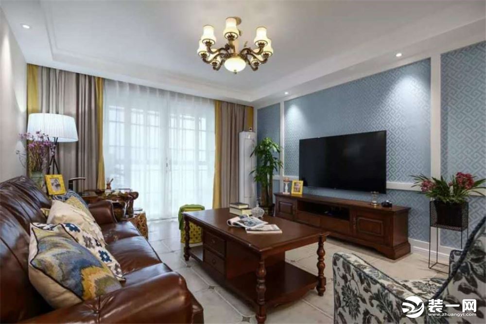 保利江上明珠  130平方三居室 美式风格  客厅 装修效果图