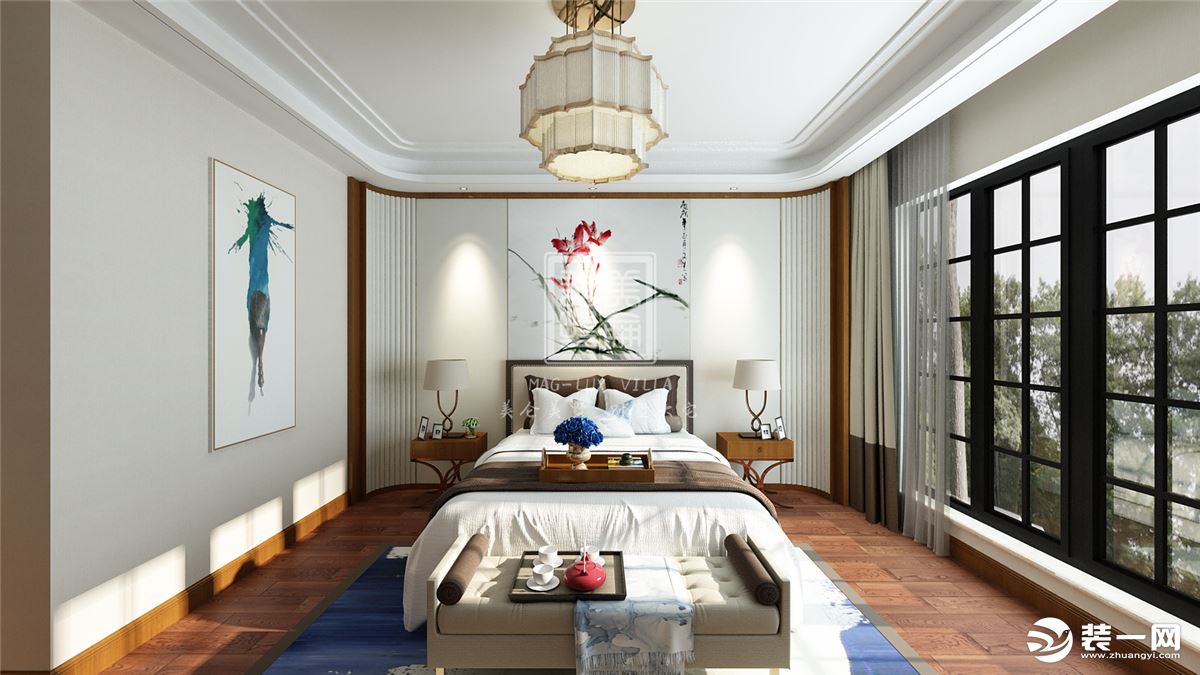 臥室大大的落地窗，使整個空間的透光性非常好。純天然的實木地板鋪貼、床頭柜和床頭木色線條的設計，使得中