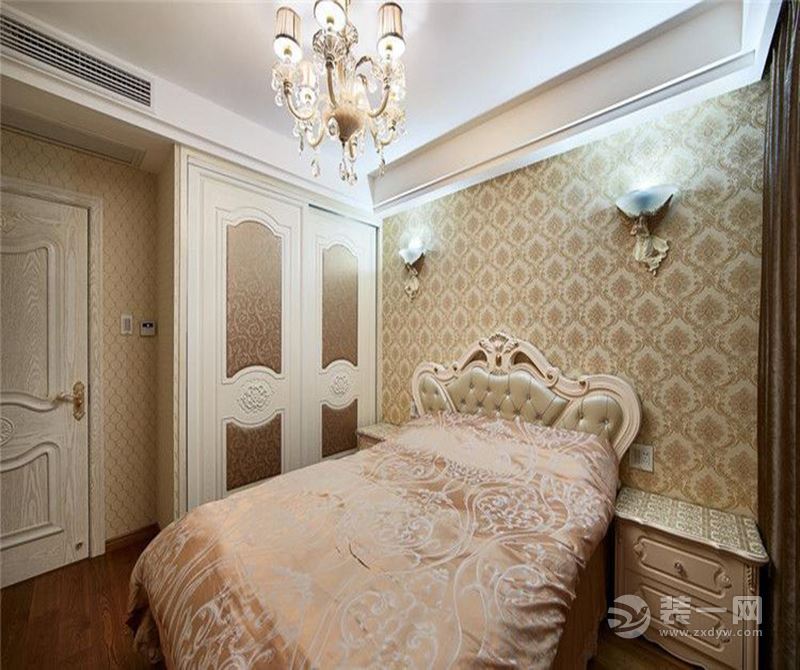 卧室：温馨浪漫的卧室