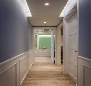 簡單舒適的走廊，木質地板，小細節展示主人的家居情懷--------走廊