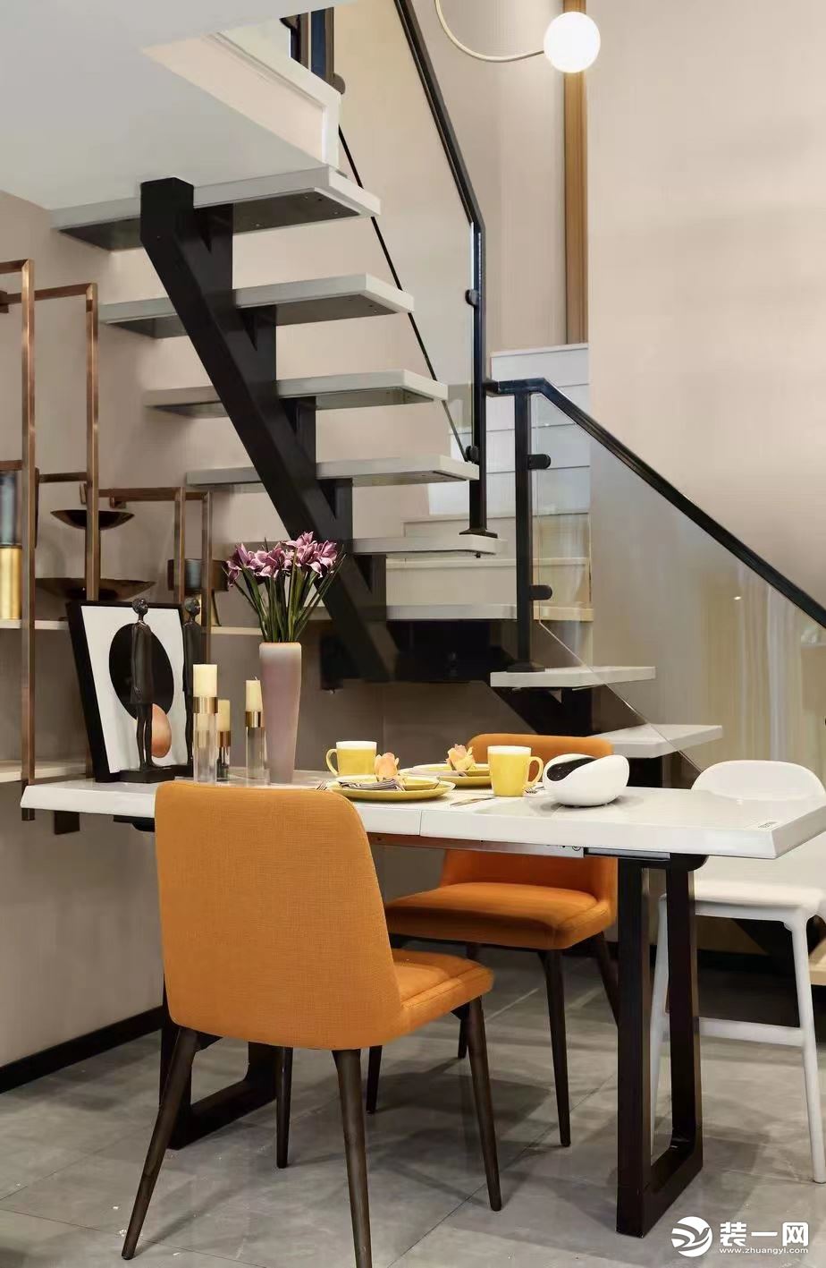 银泰城公寓68平现代风格楼梯间设计案例展示