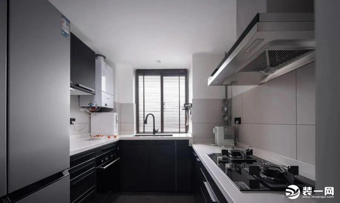 东城家园98平现代简约风格厨房设计案例
