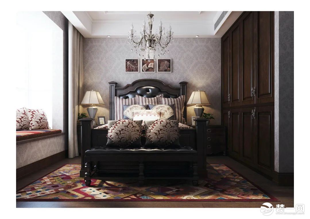 美式家居的卧室作为主人的私密空间布置较为温馨，主要以功能性和实用舒适为考虑的重点