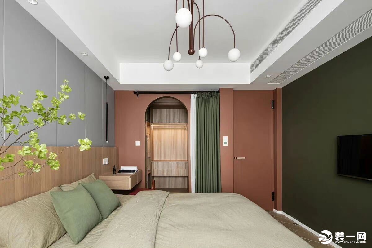 卧室采用色度清雅的撞色搭配，添加自然的装饰，让卧室整体清新自然，心情舒缓。