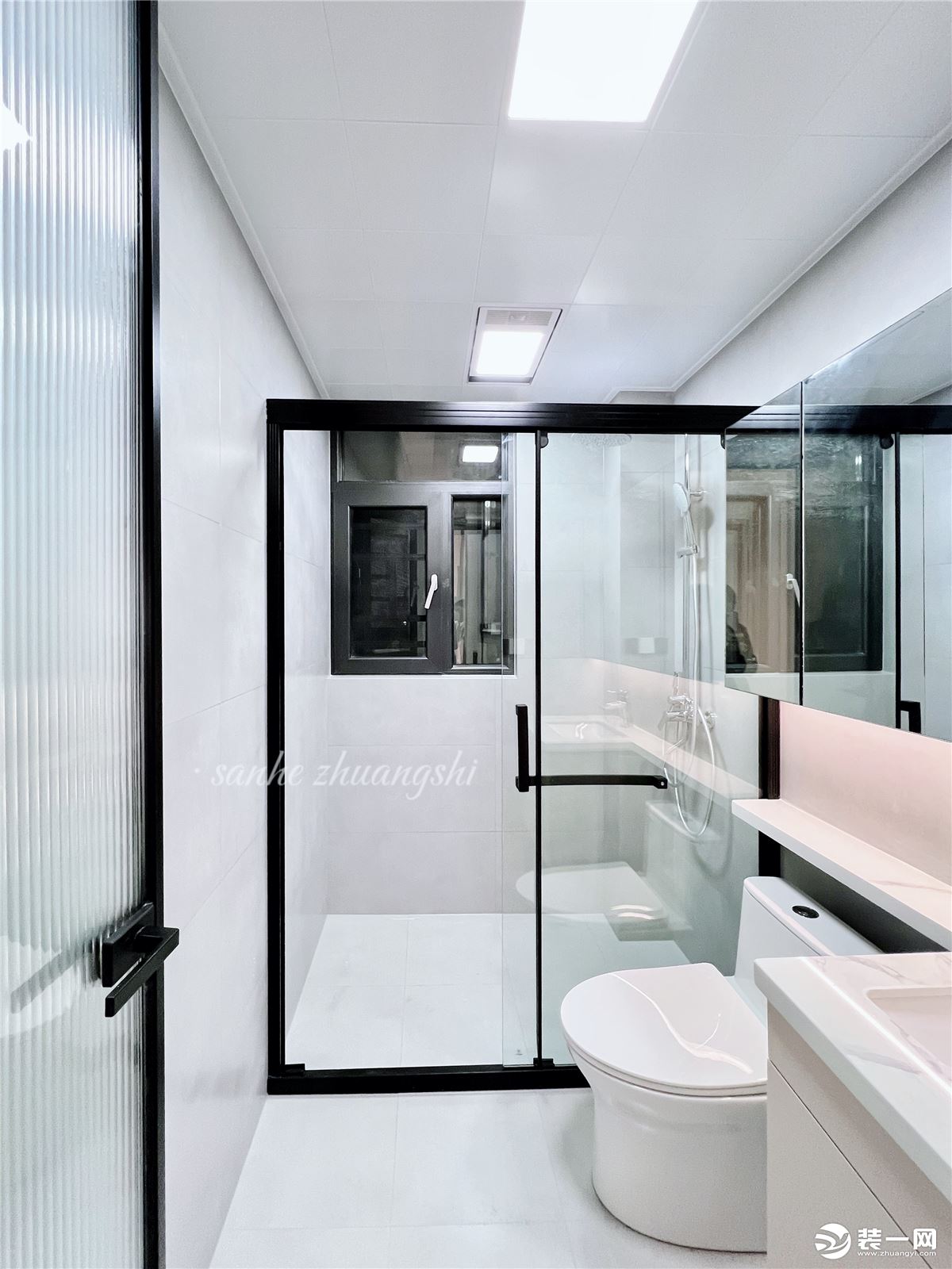 【三合装饰】紫台106平现代黑白灰风格装修完工实景案例卫生间