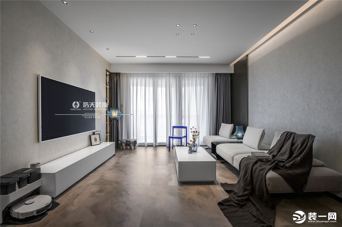 沙发选用汉格HK系类更彰显“生活.简”的核心理念，搭配简洁的背景墙，给人以遐想静思的空间。