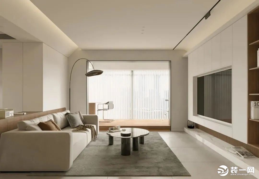 客厅，整体空间以现代风的硬装基础，通过无主灯设计、简约的软装，大面落地窗保障采光，搭配出一种时尚优