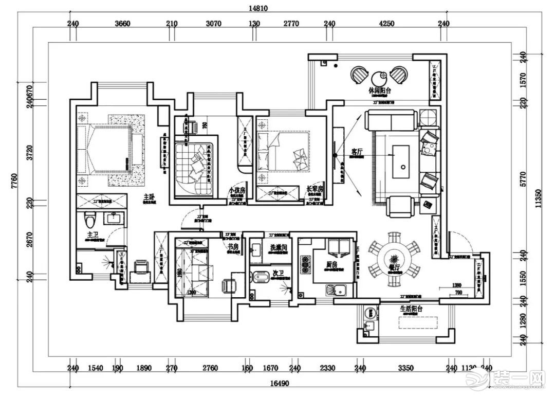 户型图解析：建筑面积137㎡，设四居室。东进门入户，直见餐厅。客餐厅一体化布局，餐厨毗邻，动静合理分