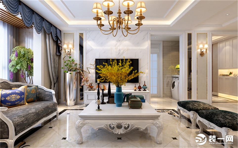 欧式的家具，简约的造型。整个客厅营造出一种高贵典雅的气息。
